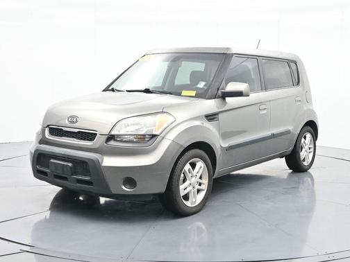2010 Kia Soul +
