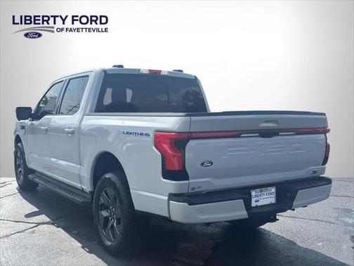 2025 Ford F-150 Lightning LARIAT
