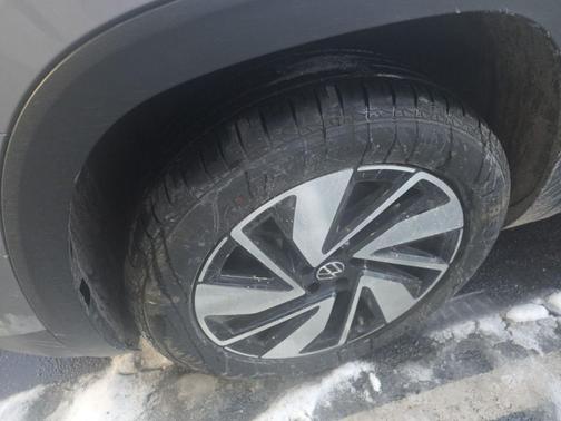 2024 Volkswagen Atlas 2.0T SE w/Technology 4MOTION