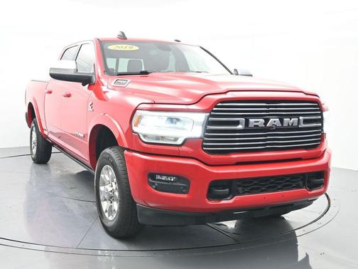 2019 RAM 2500 Laramie Crew Cab 4x4 6'4' Box