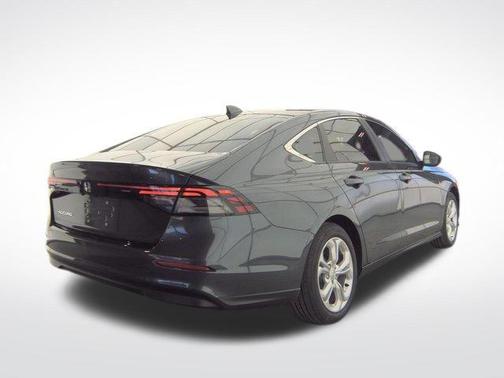 2025 Honda Accord LX 1.5T