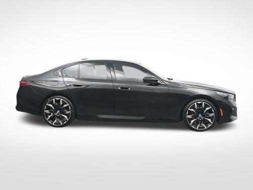 Black Sapphire Metallic 2024 BMW i5 eDrive40