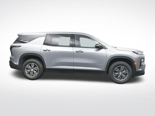 2024 Chevrolet Traverse LS