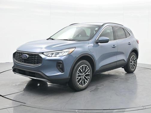 2026 Ford Escape PHEV SE