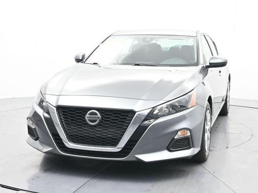 2022 Nissan Altima S FWD