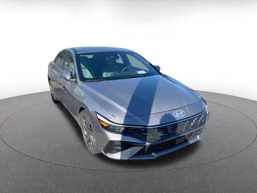 2025 Hyundai ELANTRA HEV Limited