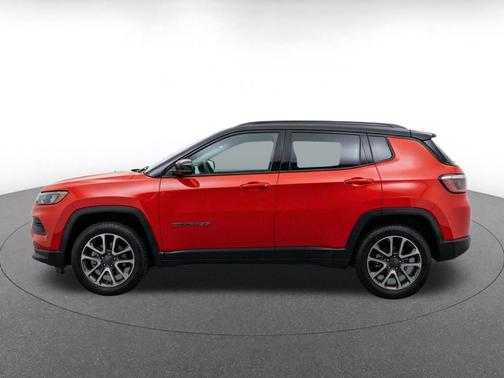 Red Hot Pearlcoat 2025 Jeep Compass Trailhawk