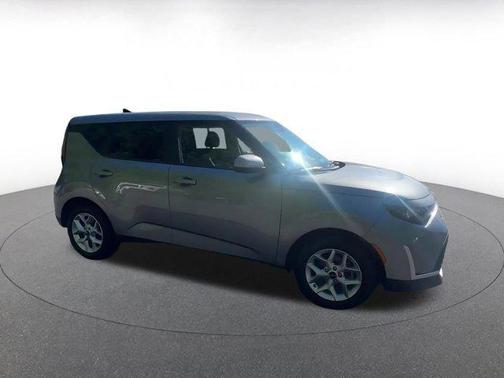 Steel Gray 2025 Kia Soul LX