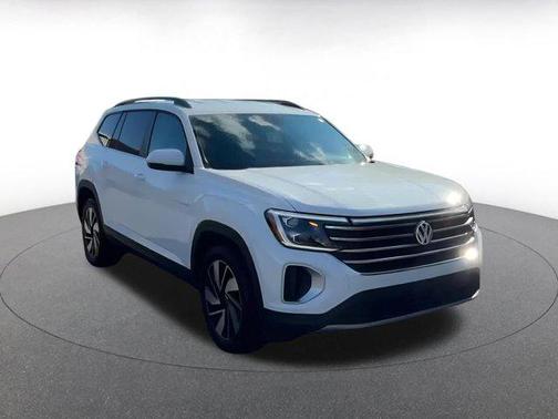 2025 Volkswagen Atlas 2.0T SE w/Technology 4MOTION