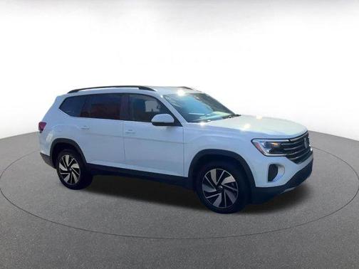 2025 Volkswagen Atlas 2.0T SE w/Technology 4MOTION