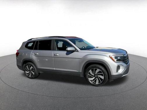 2025 Volkswagen Atlas 2.0T SE w/Technology 4MOTION