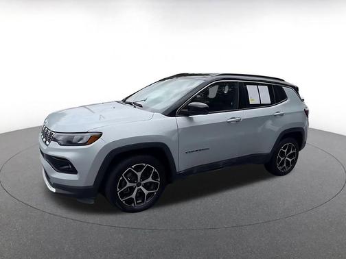 Silver Zynith Metallic Clearcoat 2025 Jeep Compass Limited