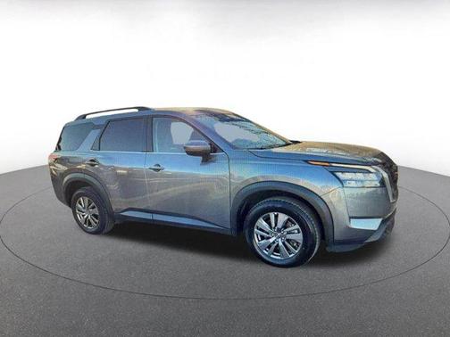 2025 Nissan Pathfinder SV 4WD