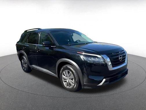 Super Black 2025 Nissan Pathfinder SV 4WD