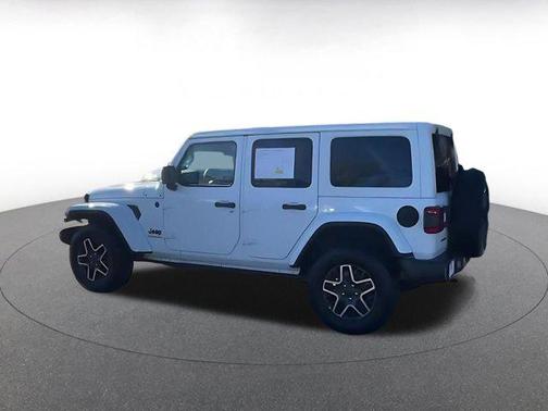 2025 Jeep Wrangler 4-Door Sahara 4x4