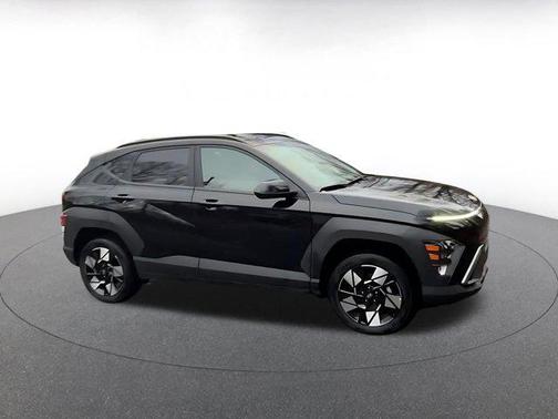 Abyss Black Pearl 2025 Hyundai KONA SEL