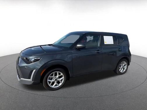 Gravity Gray 2025 Kia Soul LX