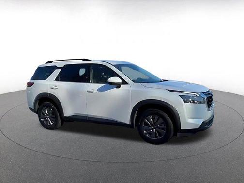 2025 Nissan Pathfinder SV FWD