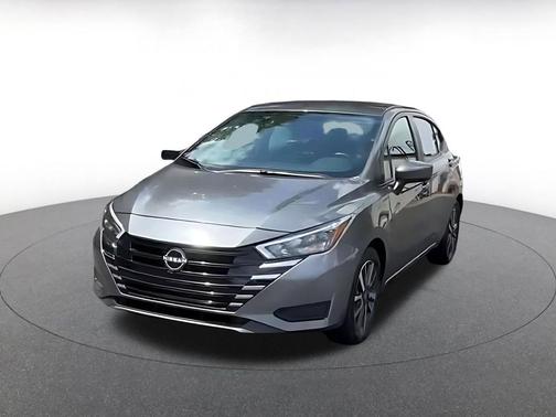 Gun Metallic 2025 Nissan Versa 1.6 SV