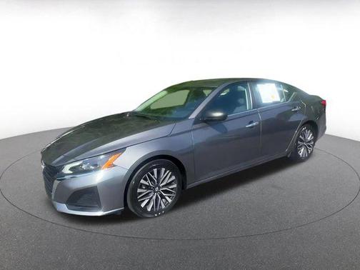 Gun Metallic 2025 Nissan Altima SV FWD