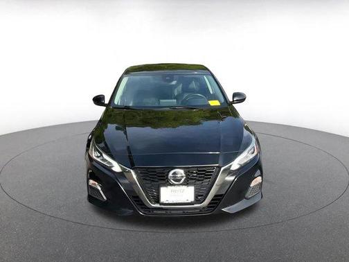 2022 Nissan Altima SR FWD
