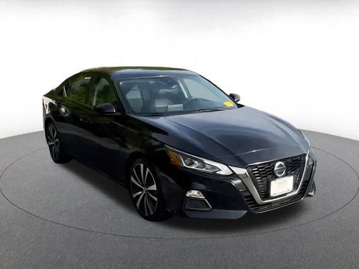 2022 Nissan Altima SR FWD
