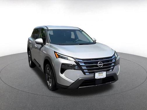 Brilliant Silver Metallic 2025 Nissan Rogue SV