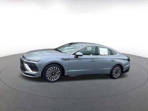 2025 Hyundai SONATA Hybrid SE