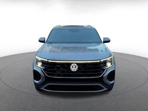 2025 Volkswagen Atlas Cross Sport 2.0T SE w/Technology 4MOTION