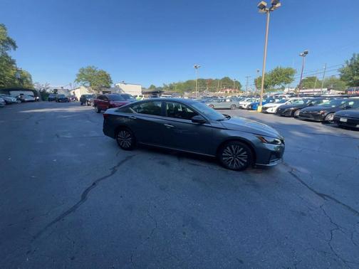 Gun Metallic 2025 Nissan Altima SV FWD
