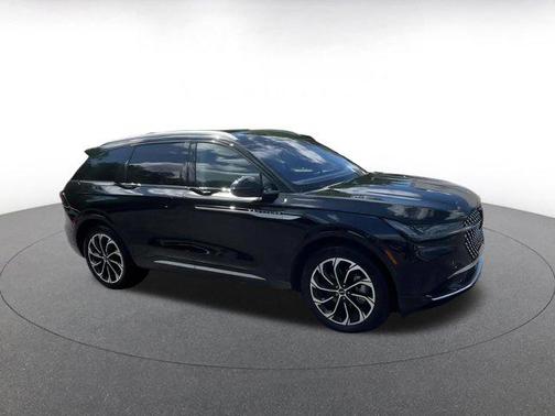 2024 Lincoln Nautilus Reserve