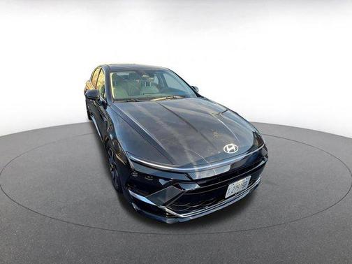 2025 Hyundai SONATA Hybrid SE