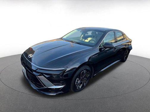2025 Hyundai SONATA Hybrid SE