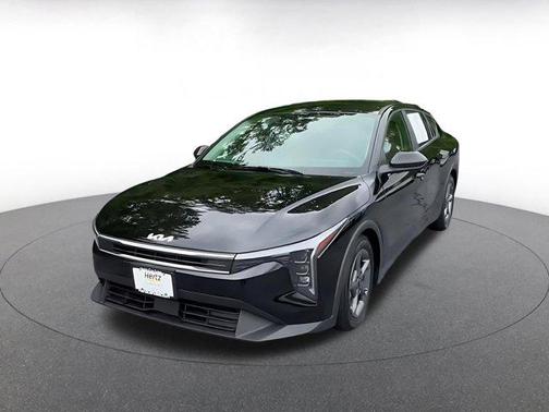 Aurora Black Pearl 2025 Kia K4 LXS