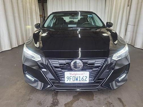 Black 2023 Nissan Sentra SR