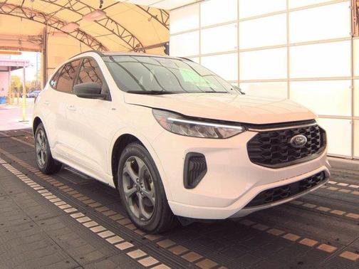 Oxford White 2023 Ford Escape ST-Line