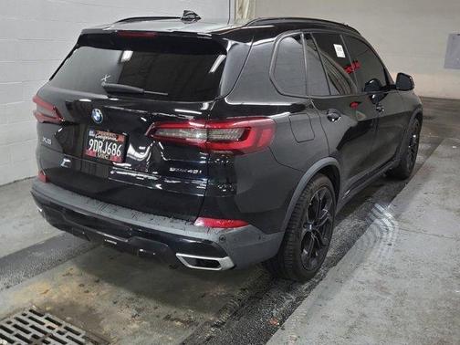 Jet Black 2020 BMW X5 sDrive40i