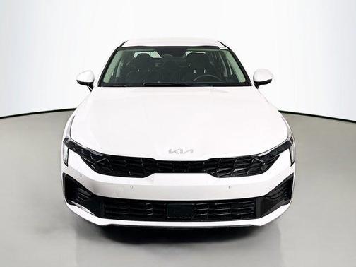 Snow White Pearl 2026 Kia K5 LXS