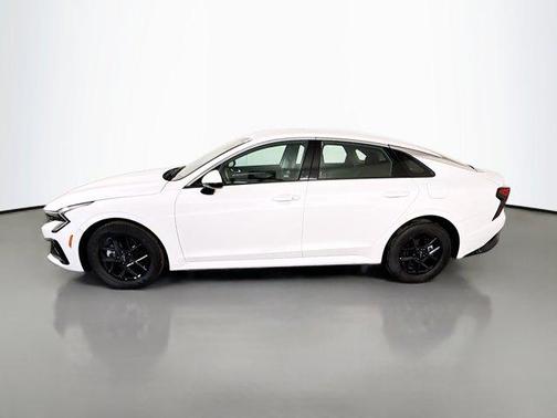 Snow White Pearl 2026 Kia K5 LXS