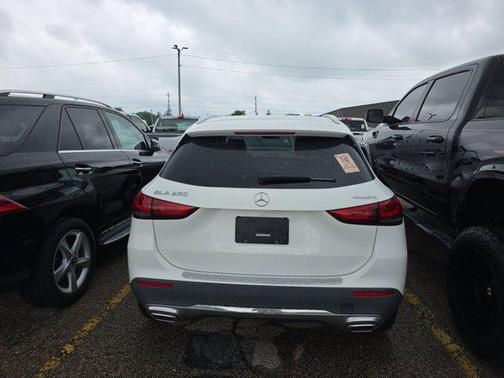 Polar White 2022 Mercedes-Benz GLA 250 Base 4MATIC