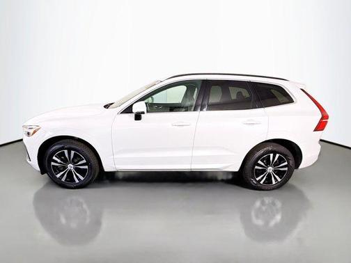 Crystal White Metallic 2023 Volvo XC60 B5 Core