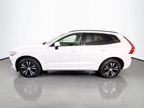 Crystal White Metallic 2023 Volvo XC60 B5 Core