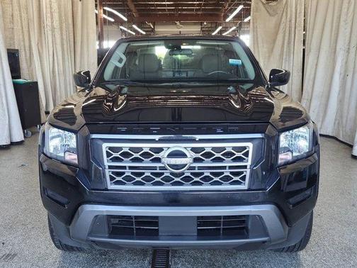 Black 2023 Nissan Frontier SV