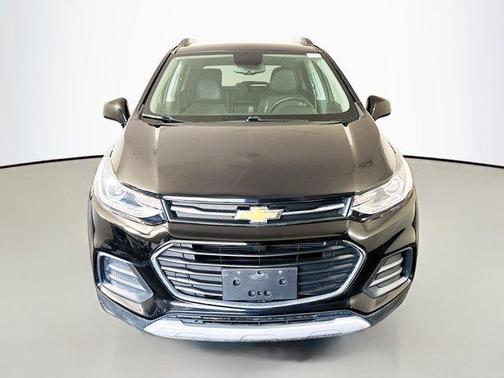 Mosaic Black Metallic 2019 Chevrolet Trax LT
