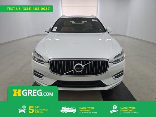 Crystal White Metallic 2018 Volvo XC60 T6 Inscription
