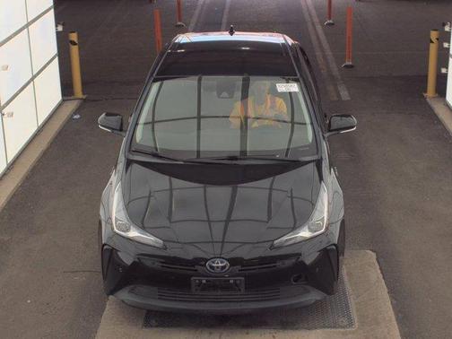 Midnight Black Metallic 2022 Toyota Prius LE