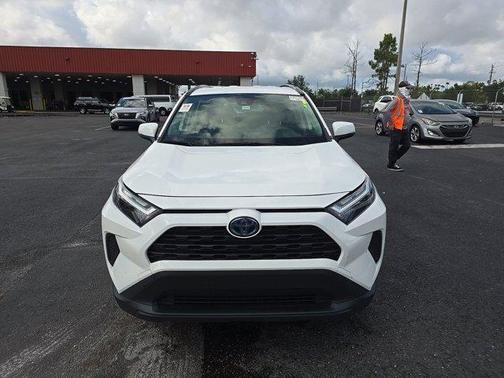 Ice 2024 Toyota RAV4 Hybrid XLE