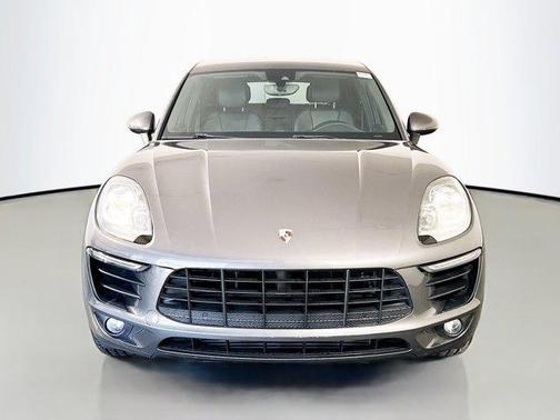 Agate Gray Metallic 2018 Porsche Macan Base