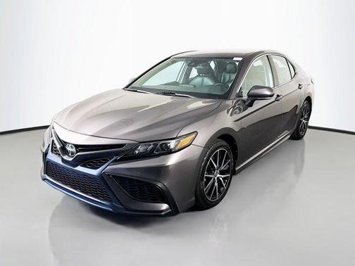 Predawn Gray Mica 2023 Toyota Camry SE