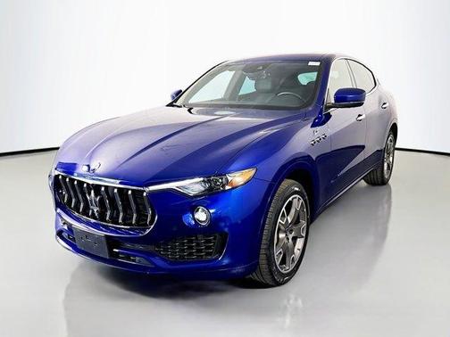 Blu 2023 Maserati Levante GT